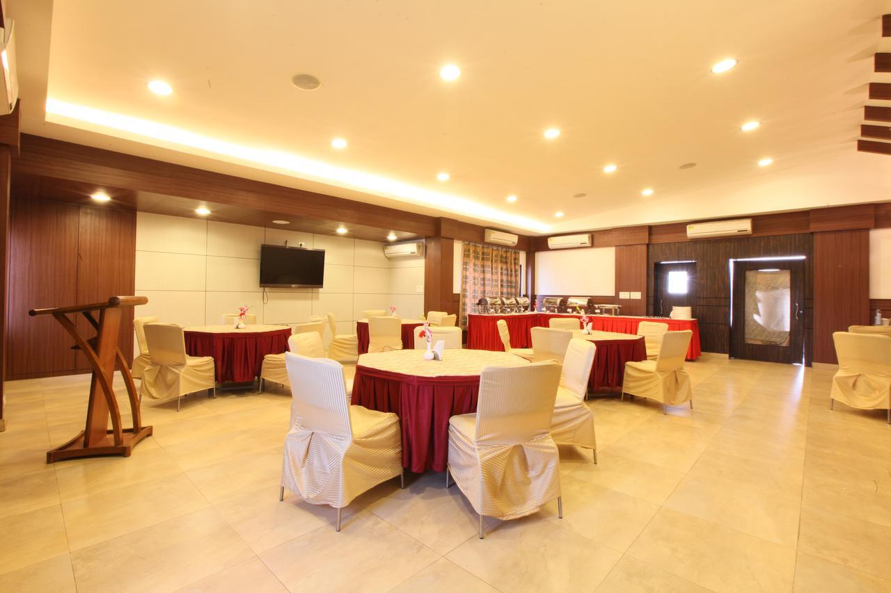 Hotel Rajawas Dibrugarh Luaran gambar